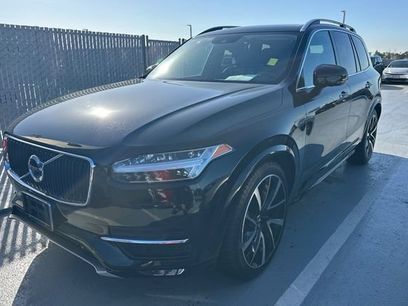 Used 2019 Volvo XC90 T6 Momentum w/ Protection Package Premier