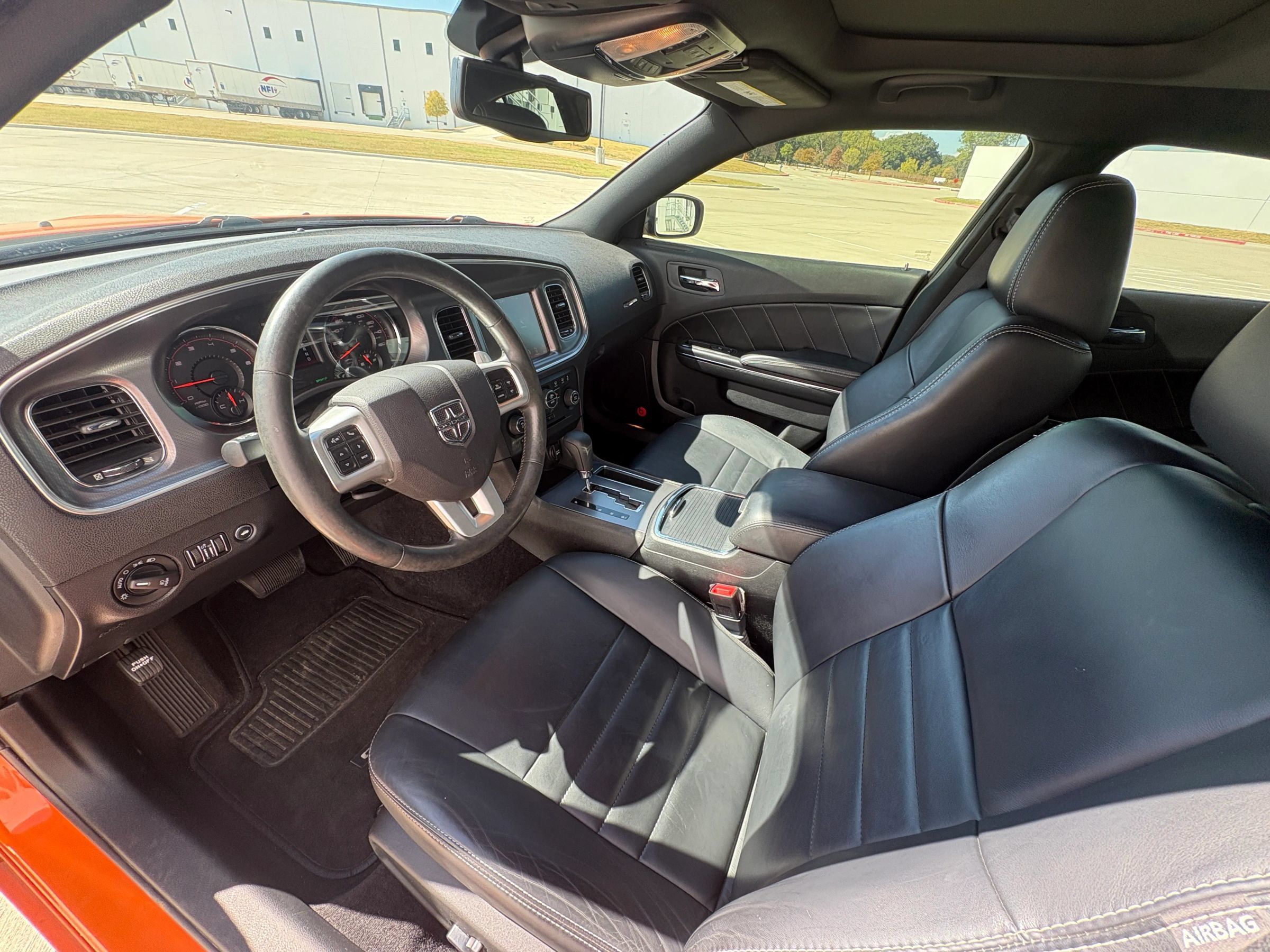 Used 2014 Dodge Charger R/T RWD image 9