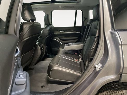 Used 2022 Jeep Grand Cherokee Limited 4xe image 12