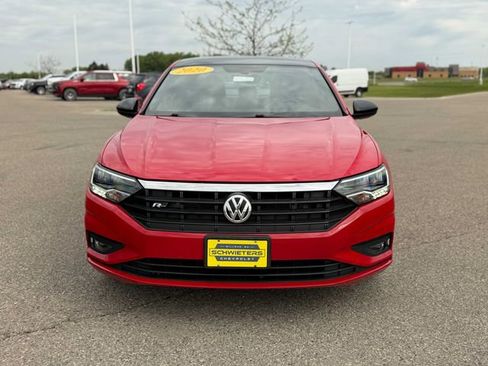 Used 2020 Volkswagen Jetta R-Line w/ R-Line Cold Weather Package FWD image 2