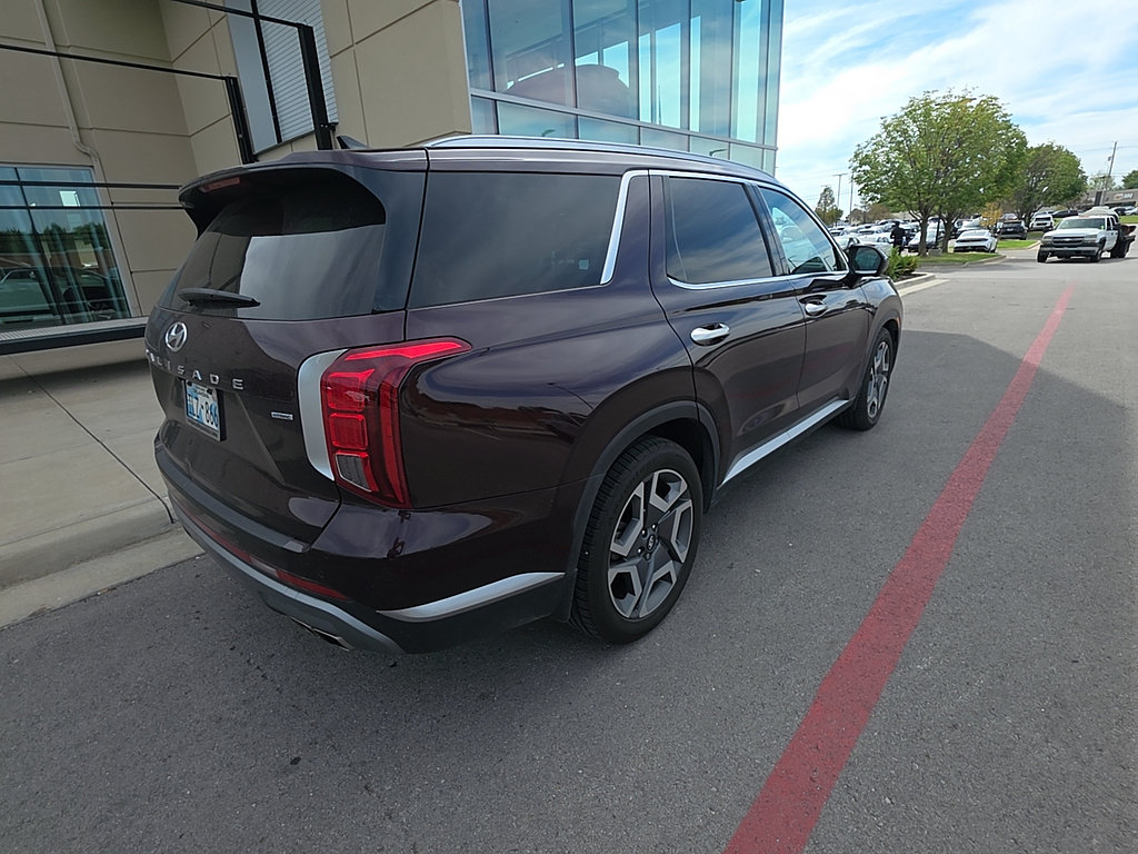 Used 2023 Hyundai Palisade SEL AWD/4WD image 4