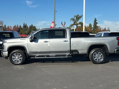 New 2026 Chevrolet Silverado 2500 High Country w/ Max Trailering Package AWD/4WD image 6
