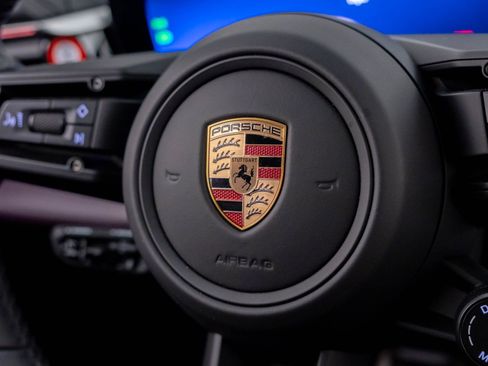 Certified 2025 Porsche Macan 4 Electric AWD/4WD image 29
