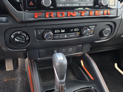 Used 2025 Nissan Frontier PRO-4X w/ Interior Protection Package AWD/4WD image 24