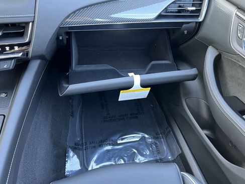New 2026 Cadillac CT5 V Blackwing w/ Carbon Fiber 2 Package RWD image 36