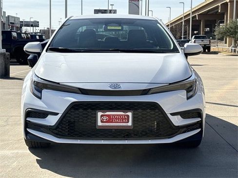 New 2026 Toyota Corolla SE image 8