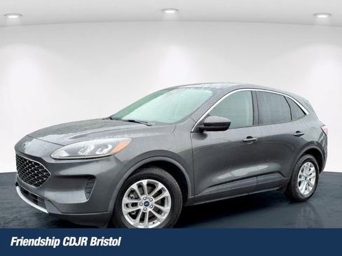Used 2020 Ford Escape SE FWD image 1