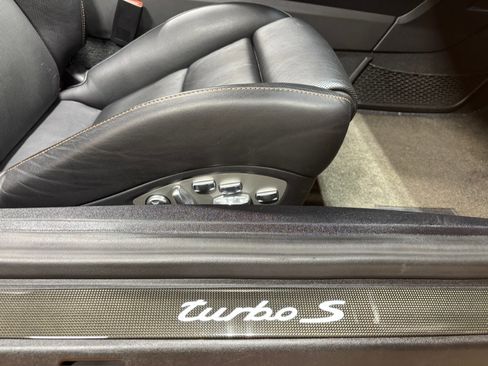 Used 2014 Porsche 911 Turbo S image 16