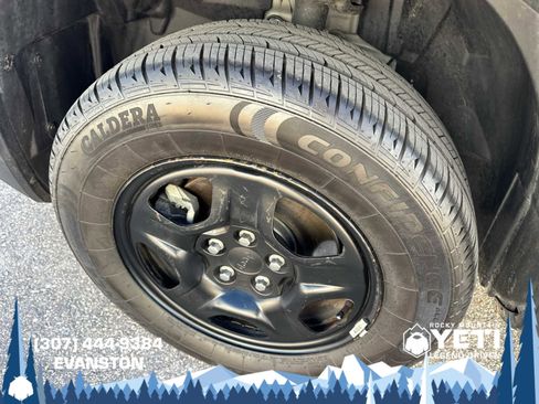 Used 2019 Jeep Renegade Sport image 17