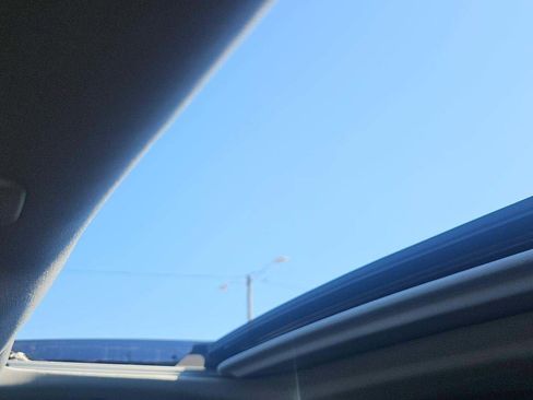 Used 2023 Toyota Highlander Limited image 24