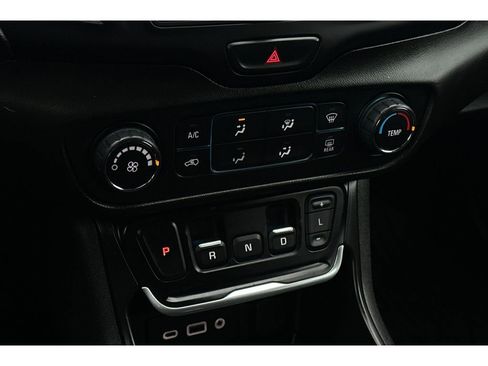 Used 2020 GMC Terrain SLE image 22