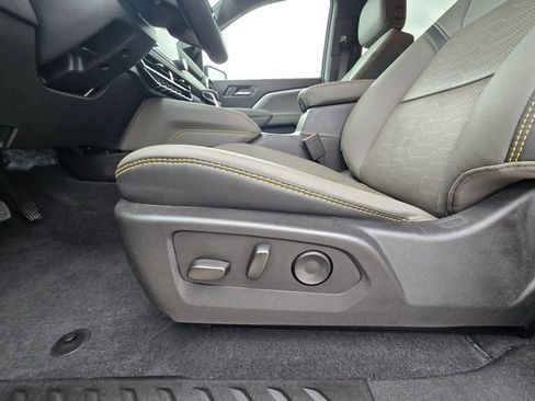 Used 2024 Chevrolet Colorado ZR2 w/ ZR2 Convenience Package III image 22