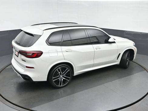 Used 2022 BMW X5 M50i w/ Executive Package AWD/4WD image 34