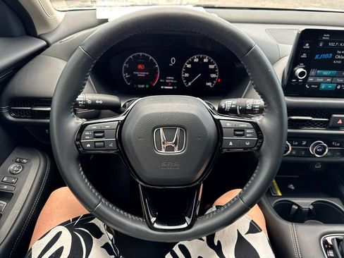 Used 2024 Honda HR-V EX-L image 14
