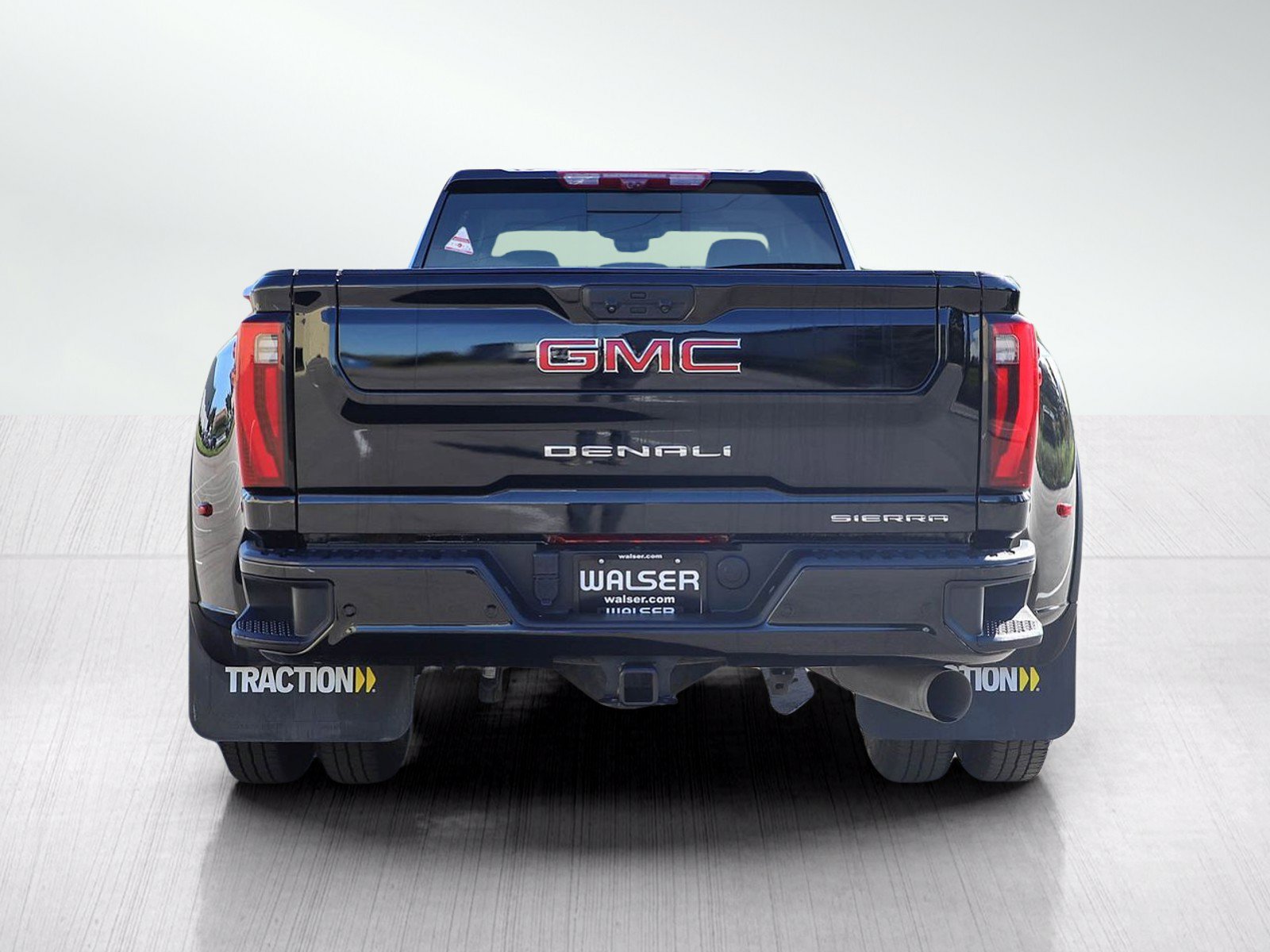 Used 2024 GMC Sierra 3500 Denali w/ Denali Reserve Package AWD/4WD image 4
