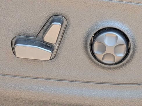 Used 2021 RAM 1500 Big Horn AWD/4WD image 16
