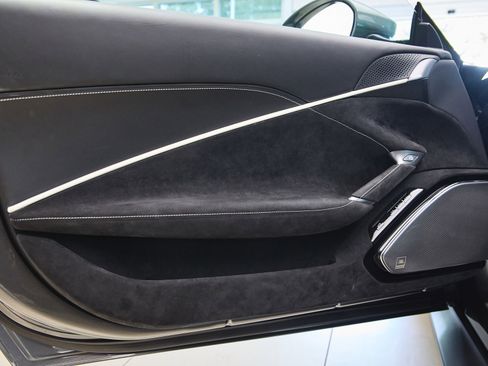 Used 2023 Ferrari Roma image 31