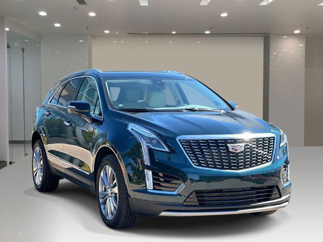 Used 2024 Cadillac XT5 Premium Luxury w/ LPO, Floor Liner Package AWD/4WD image 6