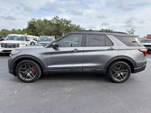 Certified 2025 Ford Explorer ST AWD/4WD image 8