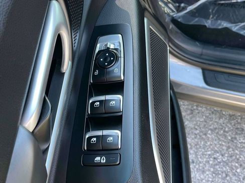 Used 2022 Kia Telluride LX AWD/4WD image 16