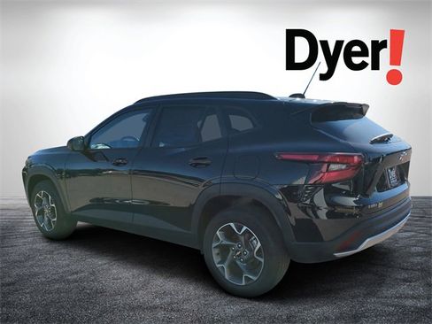 New 2026 Chevrolet Trax LT w/ Sunroof Package image 6