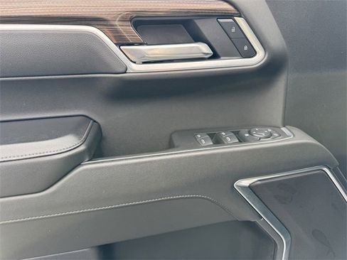 Certified 2025 Chevrolet Silverado 1500 LT image 13