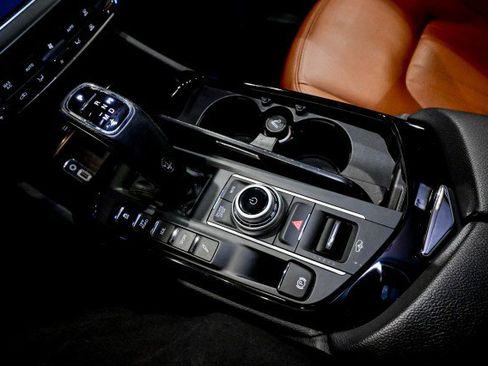 Used 2022 Maserati Levante GT image 34