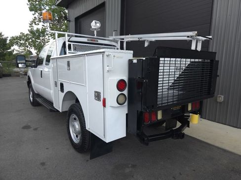 Used 2012 Ford F350 XL w/ Skid Plate Pkg AWD/4WD image 3