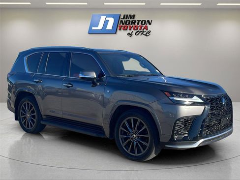Used 2024 Lexus LX 600 F Sport image 3