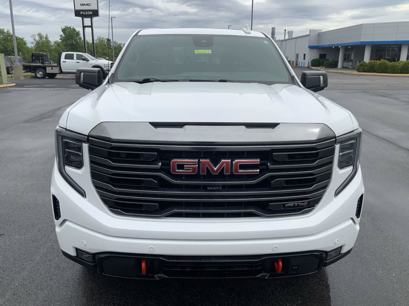 Used 2023 GMC Sierra 1500 AT4 w/ AT4 Premium Package AWD/4WD image 3