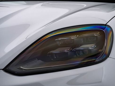 New 2026 Porsche Cayenne image 7