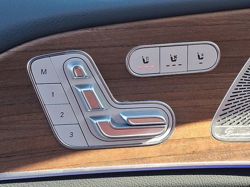 Certified 2025 Mercedes-Benz GLS 450 4MATIC image 26