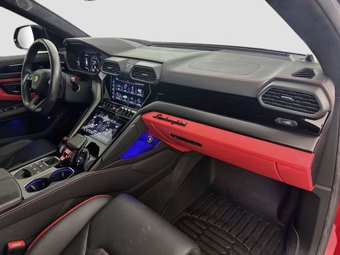 Used 2023 Lamborghini Urus S AWD/4WD image 31
