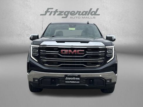 Used 2025 GMC Sierra 1500 SLT image 3