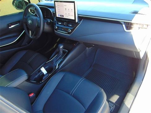 Used 2025 Toyota Corolla XLE image 26