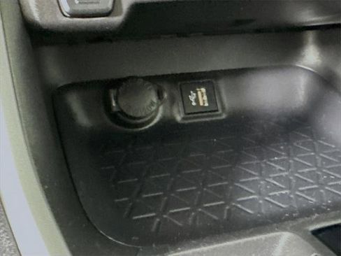 Certified 2025 Toyota RAV4 XLE image 29