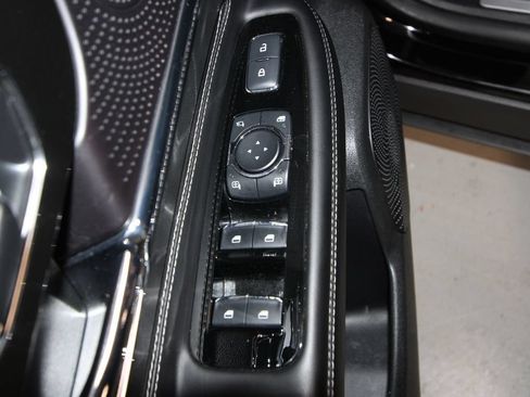 Used 2024 Lincoln Corsair AWD w/ Equipment Group 101A image 6