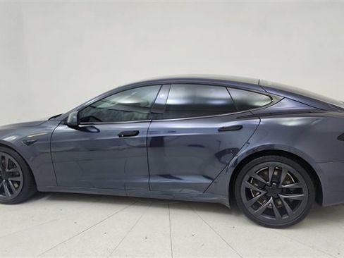 Used 2023 Tesla Model S Standard Range image 4