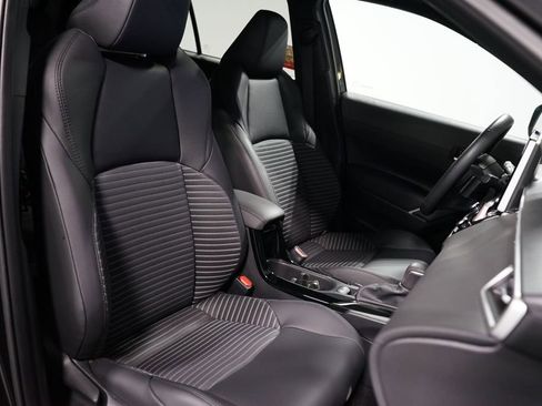 Certified 2025 Toyota Corolla Cross AWD Hybrid image 30