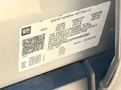 Used 2023 Chevrolet Tahoe Z71 w/ Luxury Package AWD/4WD image 33