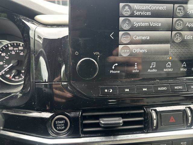 Used 2023 Nissan Pathfinder SL AWD/4WD image 14