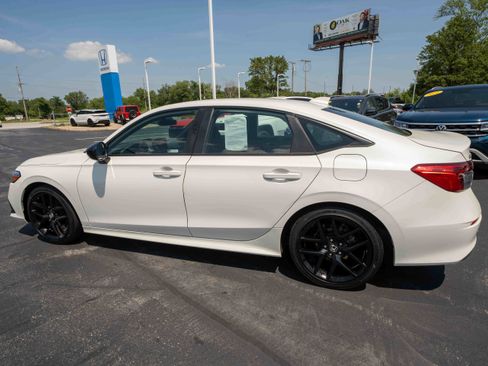 Used 2023 Honda Civic Sport image 4