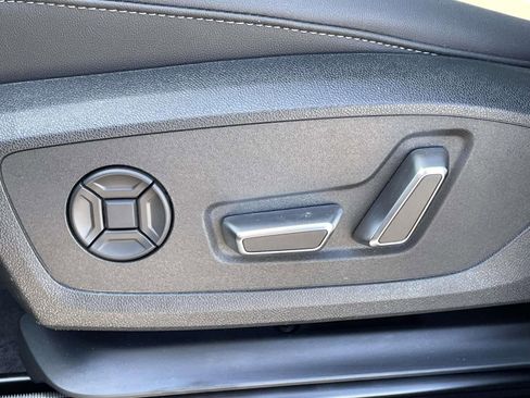 New 2026 Audi Q3 quattro 2.0T AWD/4WD image 17