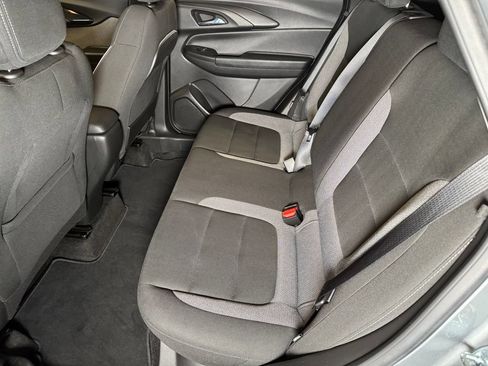 Used 2023 Chevrolet TrailBlazer LS FWD image 21