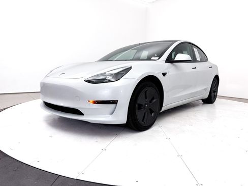 Used 2023 Tesla Model 3 Standard Range RWD image 15