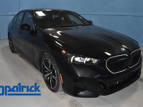 Certified 2026 BMW 540i xDrive w/ M Sport Package image 1