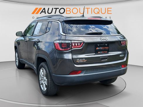Used 2022 Jeep Compass Latitude AWD/4WD image 3