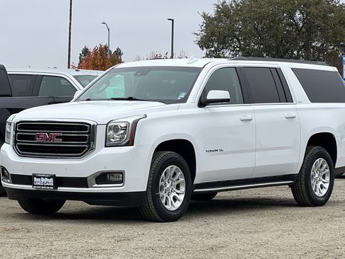 Used 2019 GMC Yukon XL SLT image 8