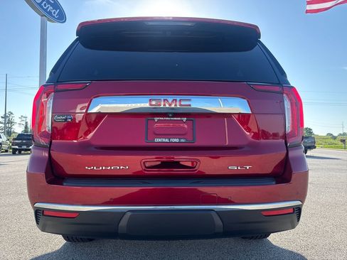Used 2022 GMC Yukon SLT w/ SLT Premium Package AWD/4WD image 5