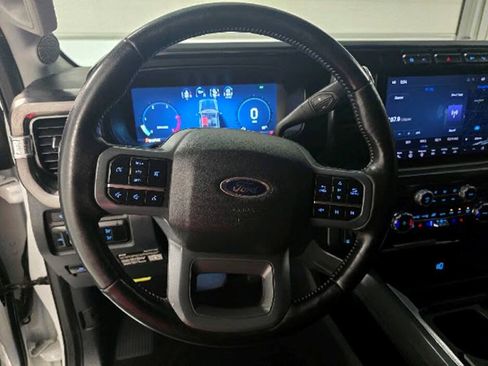 Used 2024 Ford F250 Lariat w/ FX4 Off-Road Package AWD/4WD image 13